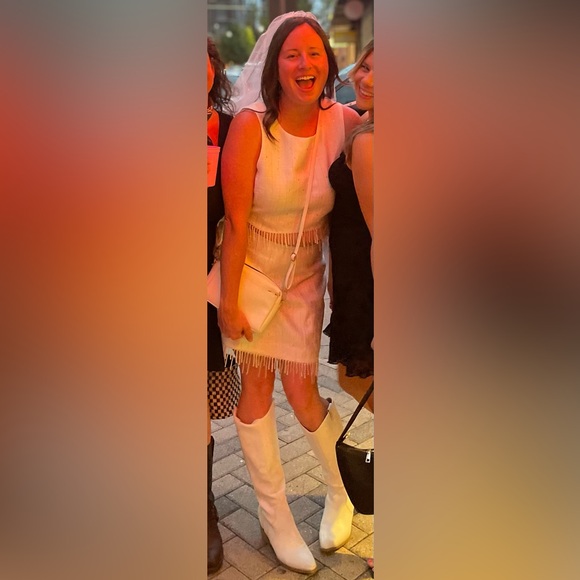 Lulu’s Voguish Ways White Tweed Pearl Fringe Mini Skirt - Picture 3 of 5